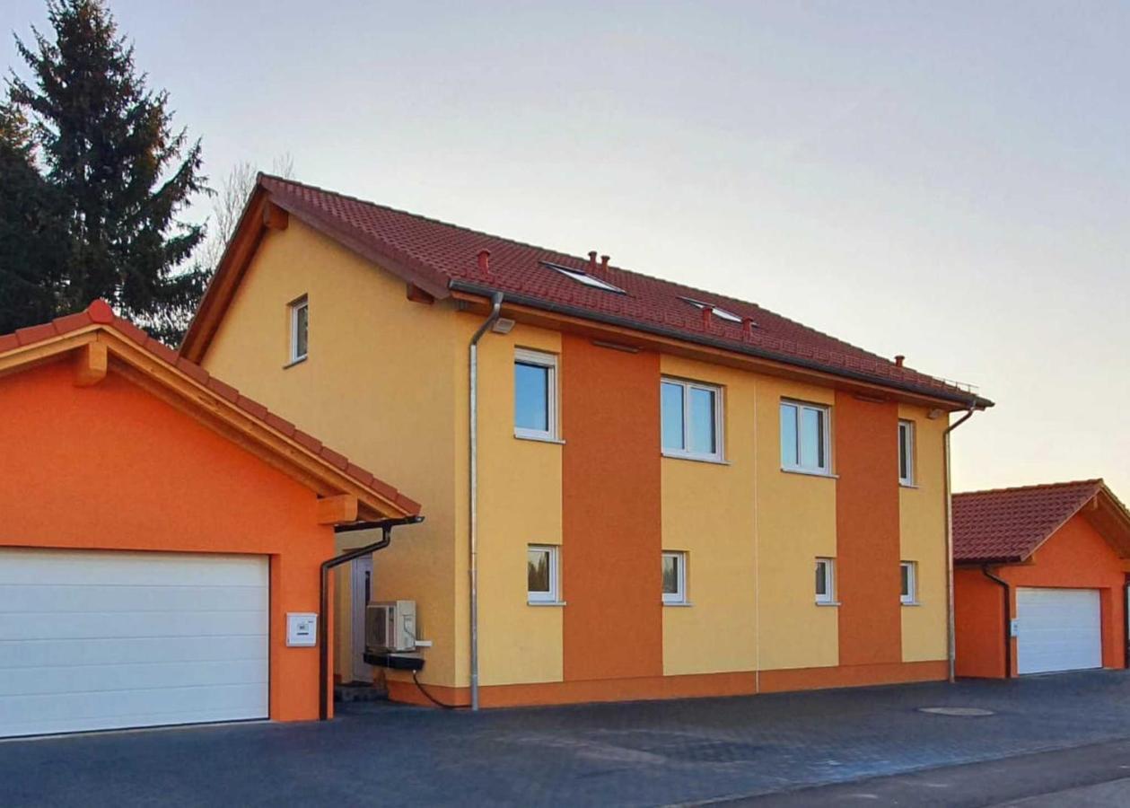 Gaestehaus Traunreut - Monteur Und Gaestezimmer - Bagian luar foto