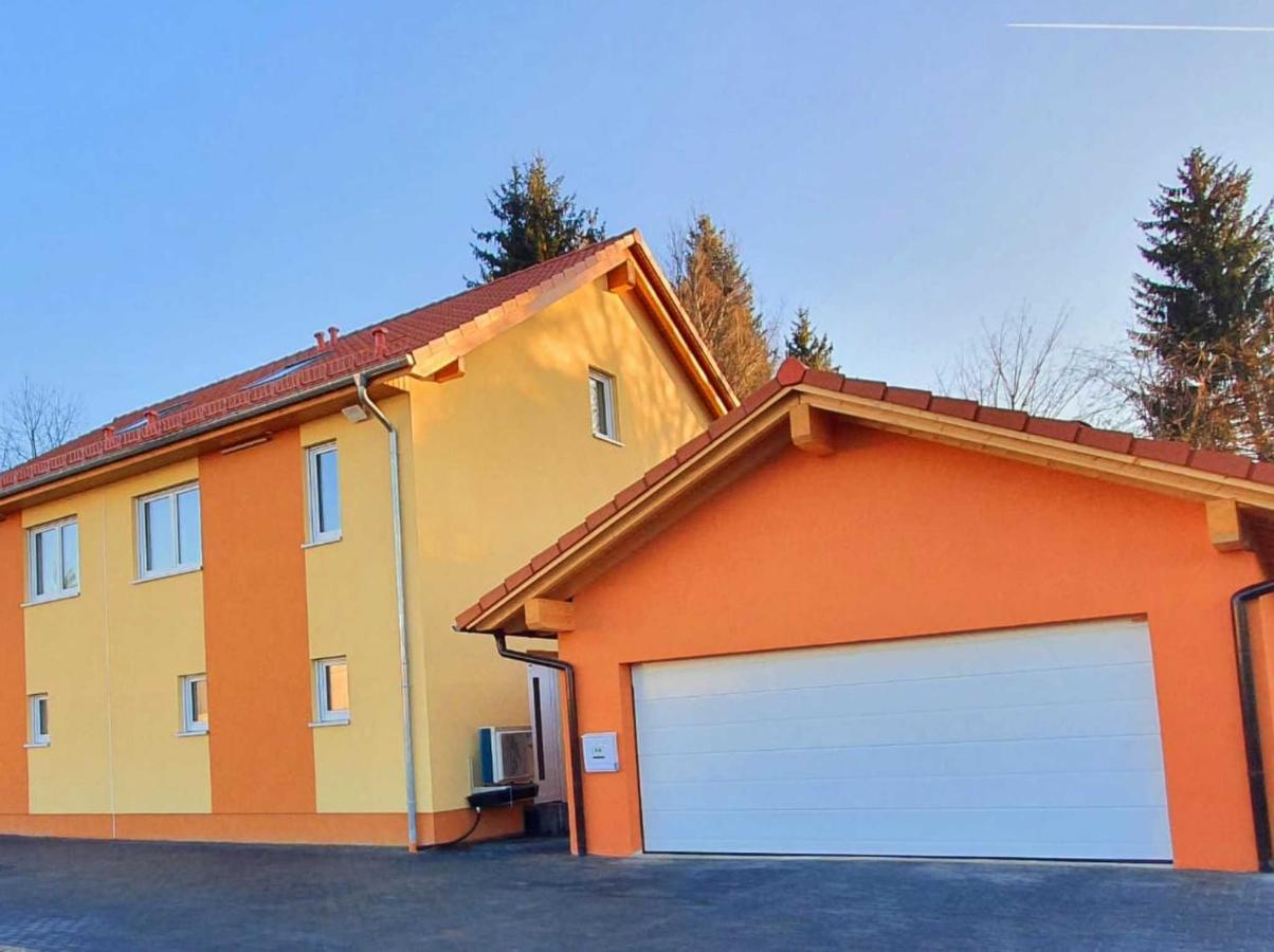 Gaestehaus Traunreut - Monteur Und Gaestezimmer - Bagian luar foto